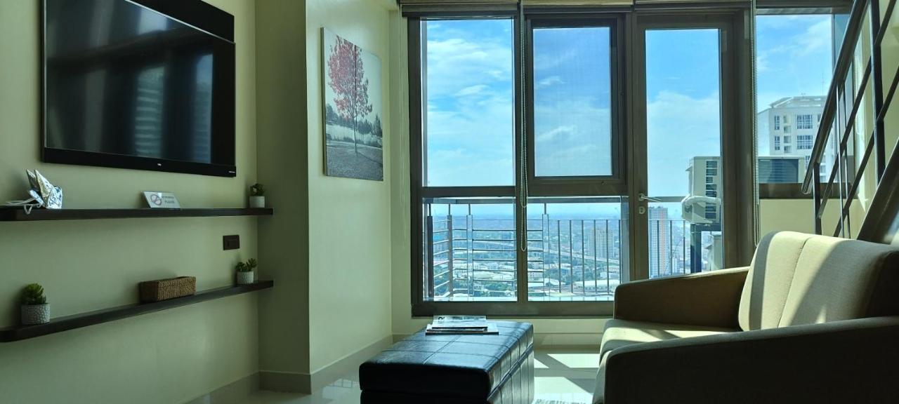 Kl Executive Greenbelt Manila Exteriör bild