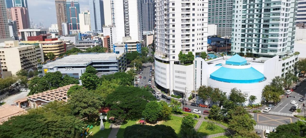 Kl Executive Greenbelt Manila Exteriör bild