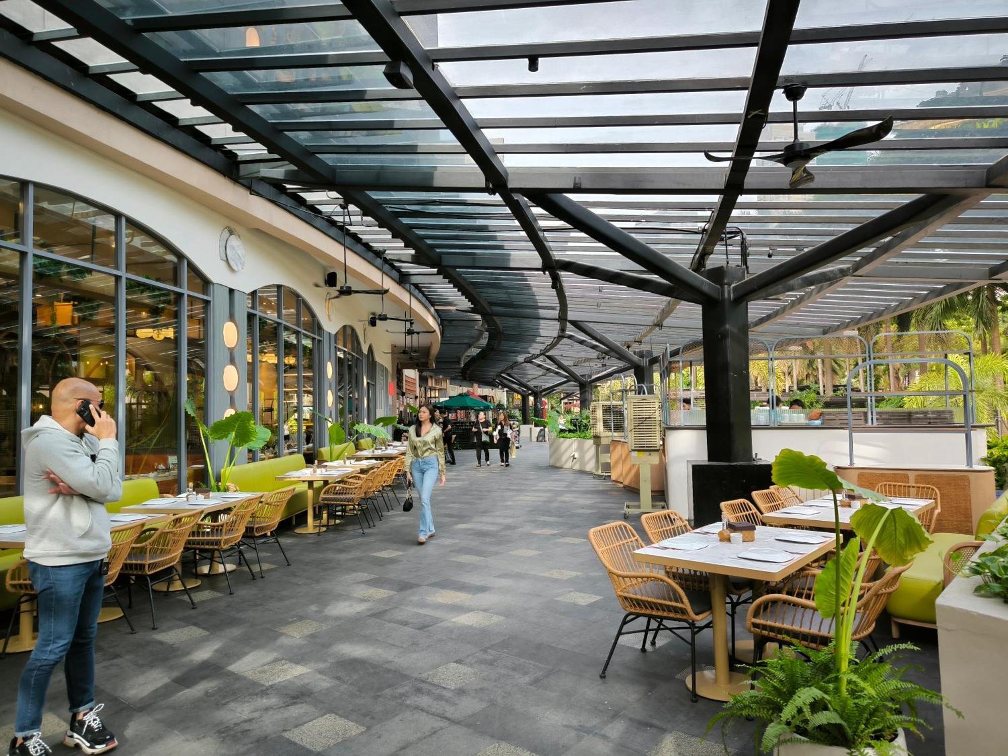 Kl Executive Greenbelt Manila Exteriör bild